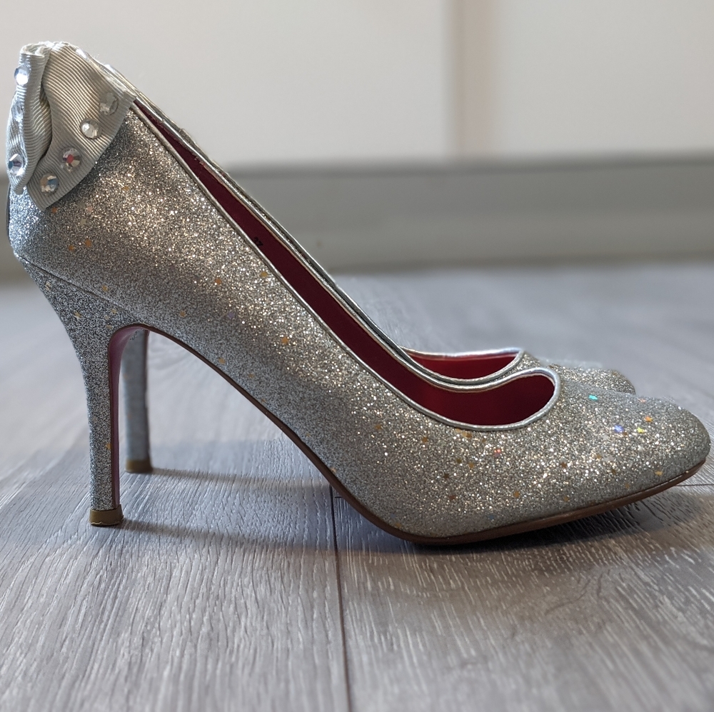 Barbie by Town Shoes Sparky Silver Heels with Bows